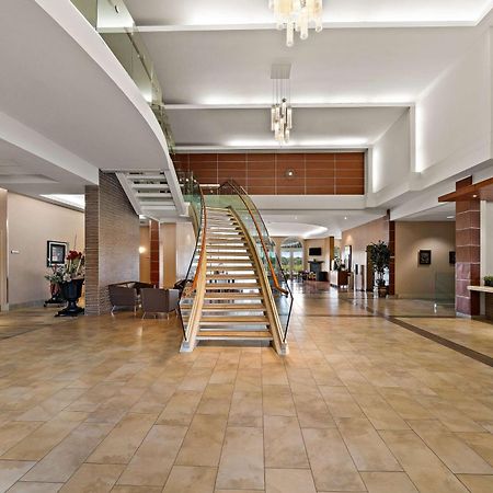 Best Western Plus Orangeville Inn & Suites Экстерьер фото