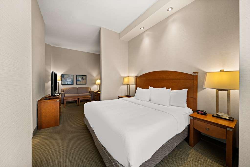 Best Western Plus Orangeville Inn & Suites Номер фото