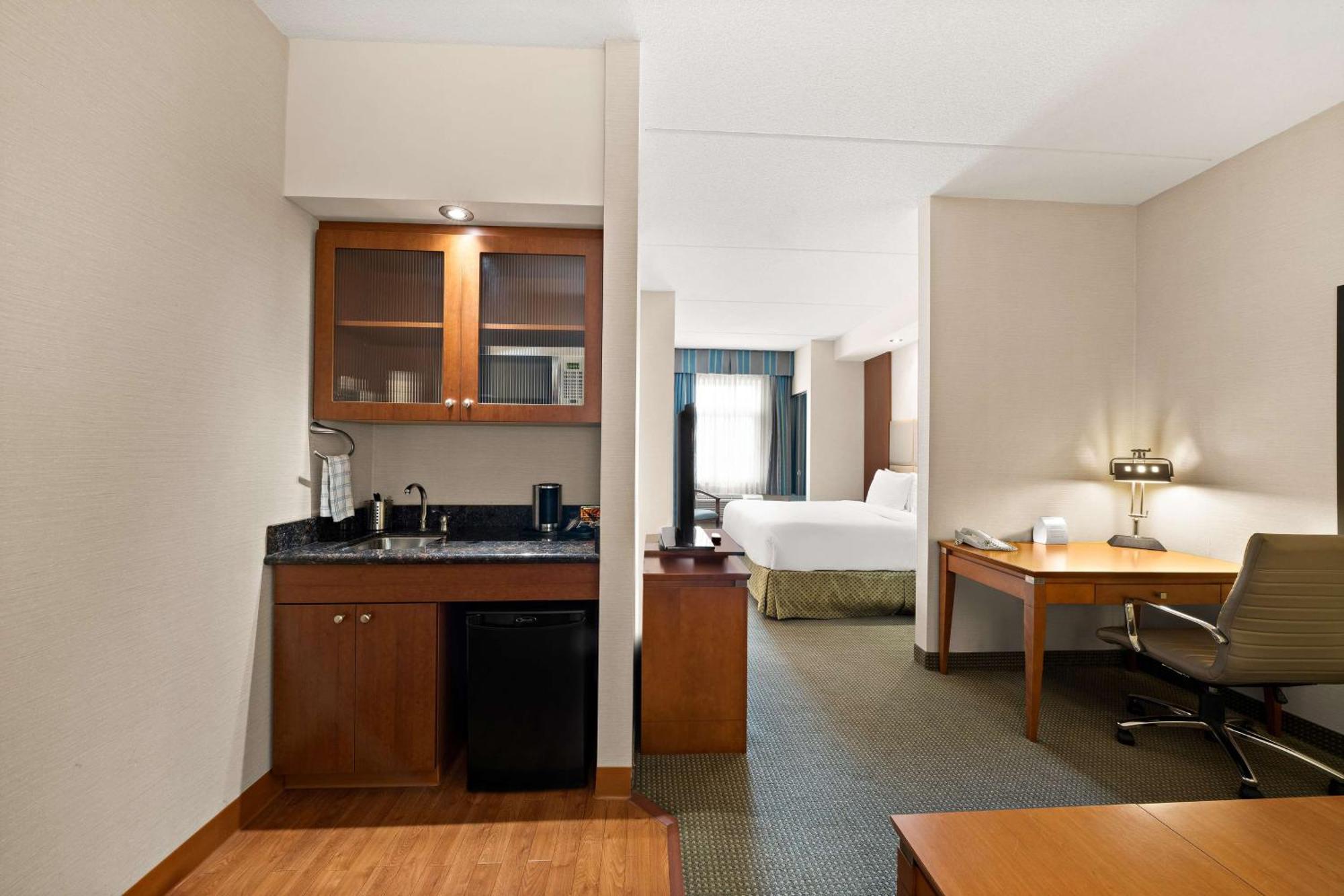 Best Western Plus Orangeville Inn & Suites Экстерьер фото