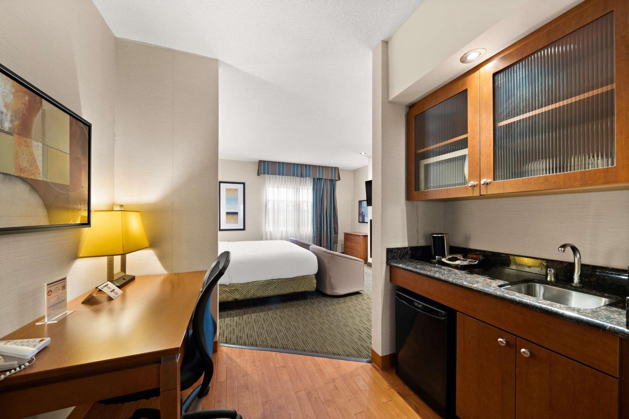 Best Western Plus Orangeville Inn & Suites Экстерьер фото