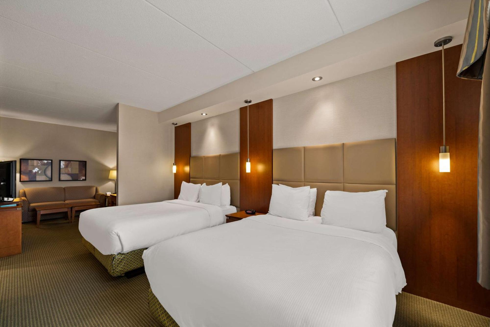 Best Western Plus Orangeville Inn & Suites Экстерьер фото